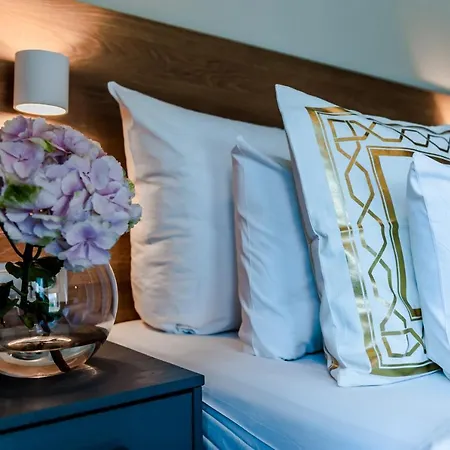 Mennica Patronus * Warsaw