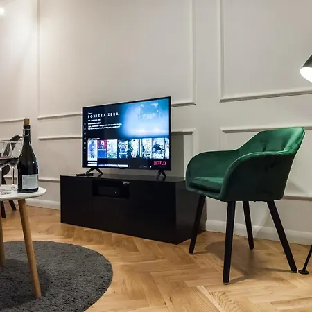 Mennica Patronus Apartment *