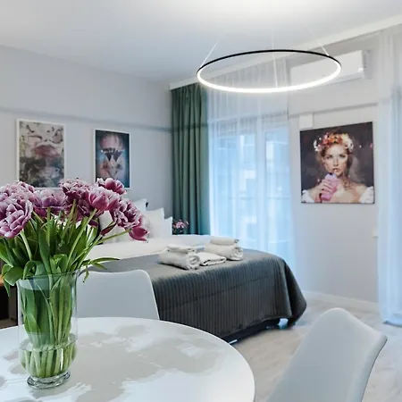 Mennica Patronus 아파트