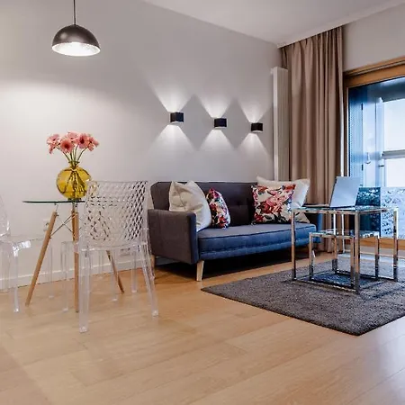 شقة Mennica Patronus وارسو